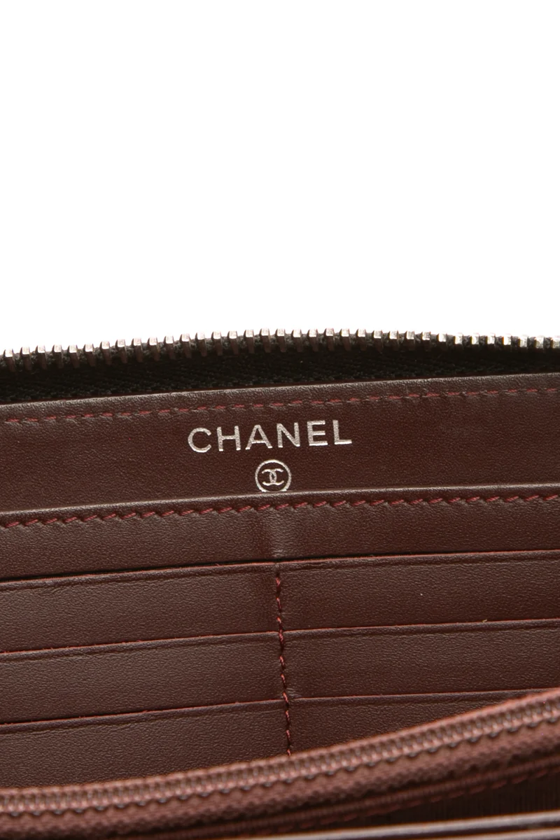 Quilted Zippy Wallet - Image 11