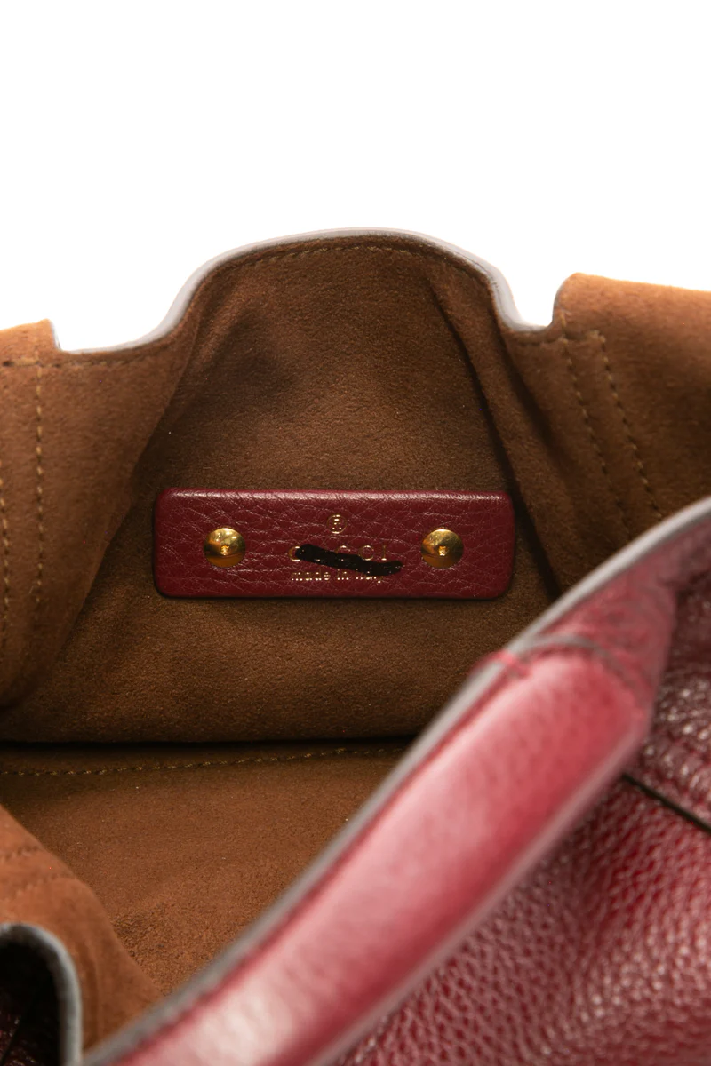 Softbit Medium Hobo Bag - Image 7
