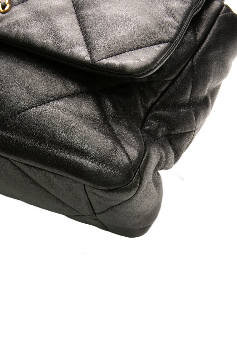 Large Chanel 19 Flap Bag - Image 7