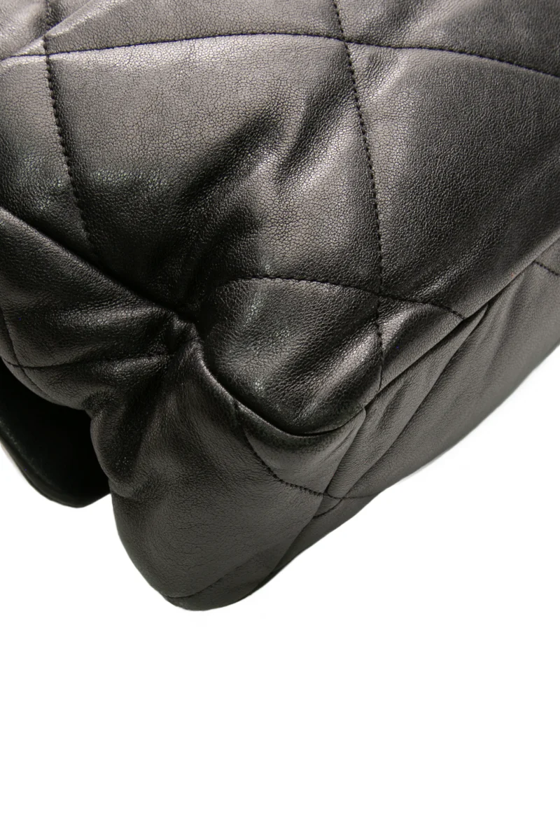 Large Chanel 19 Flap Bag - Image 9