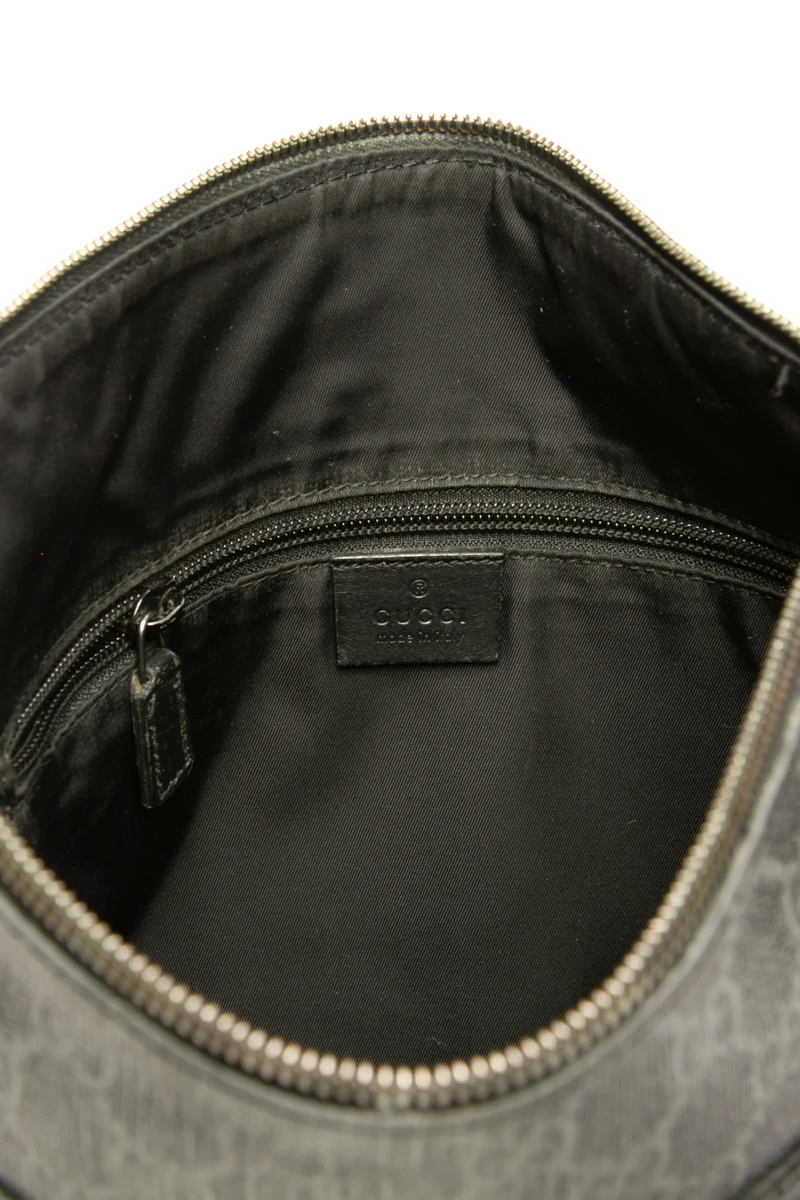 GG Flat Messenger Bag - Image 17