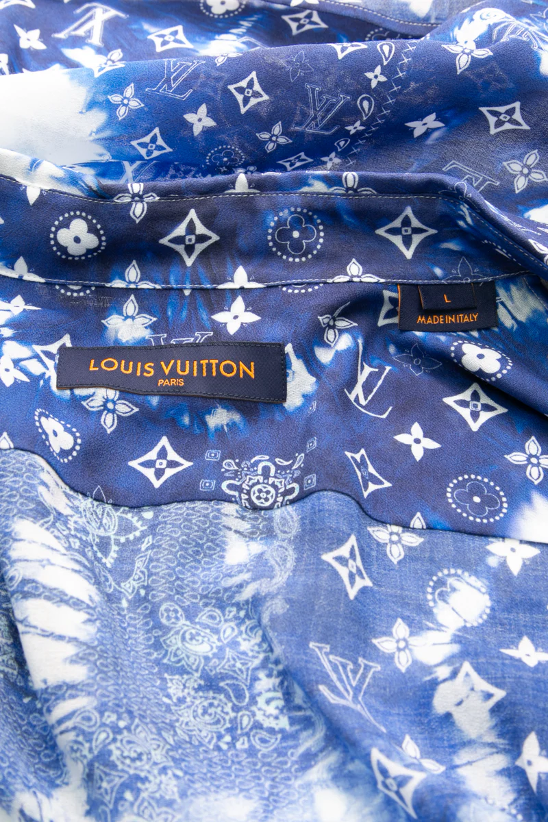 Watercolor Bandana Monogram Shirt - Size Large - Image 4
