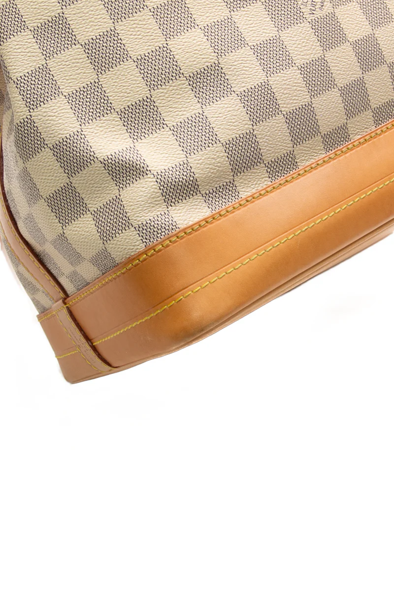 Noe Shoulder Bag - Image 16