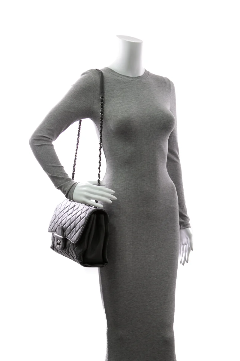 Coco Loop Jumbo Flap Bag - Image 2
