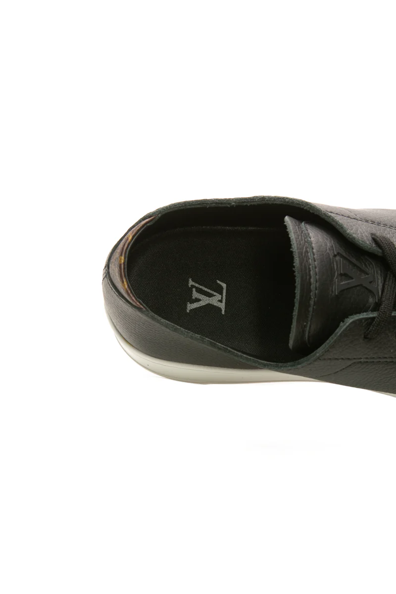 Men's Resort Sneakers - Size US 11 - Image 7