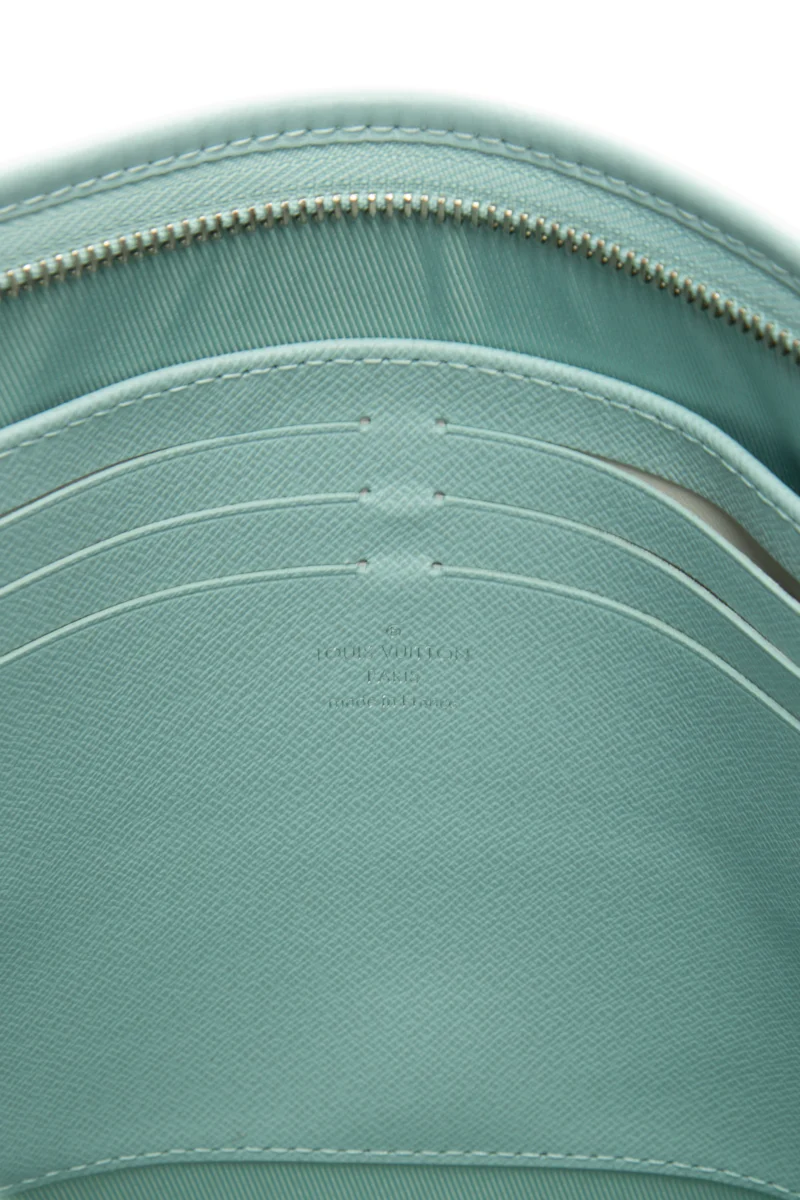 Aquagarden Pochette Voyage MM Bag - Image 5