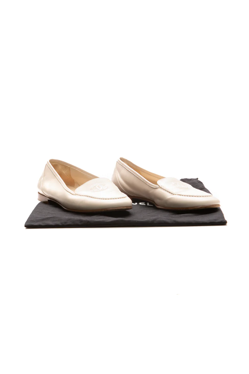 Vintage CC Loafers - Size 37.5 - Image 10