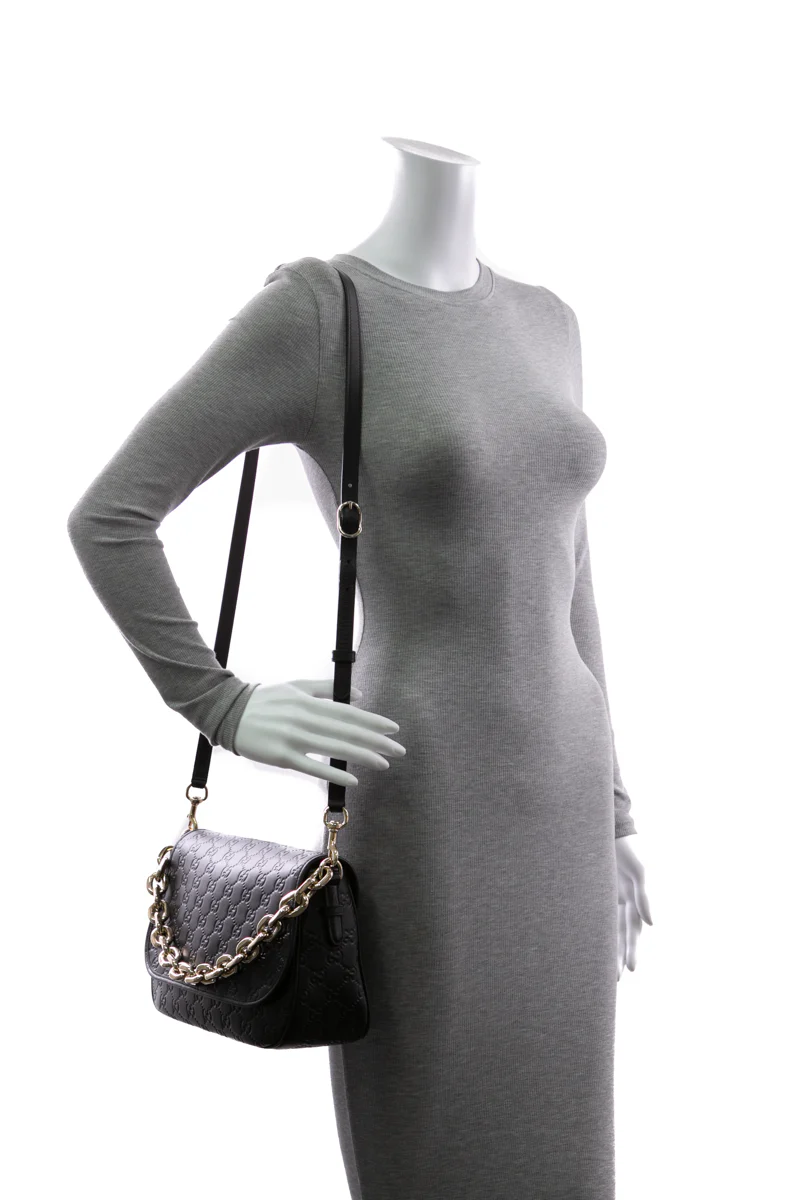 GG Emblem Medium Shoulder Bag - Image 2