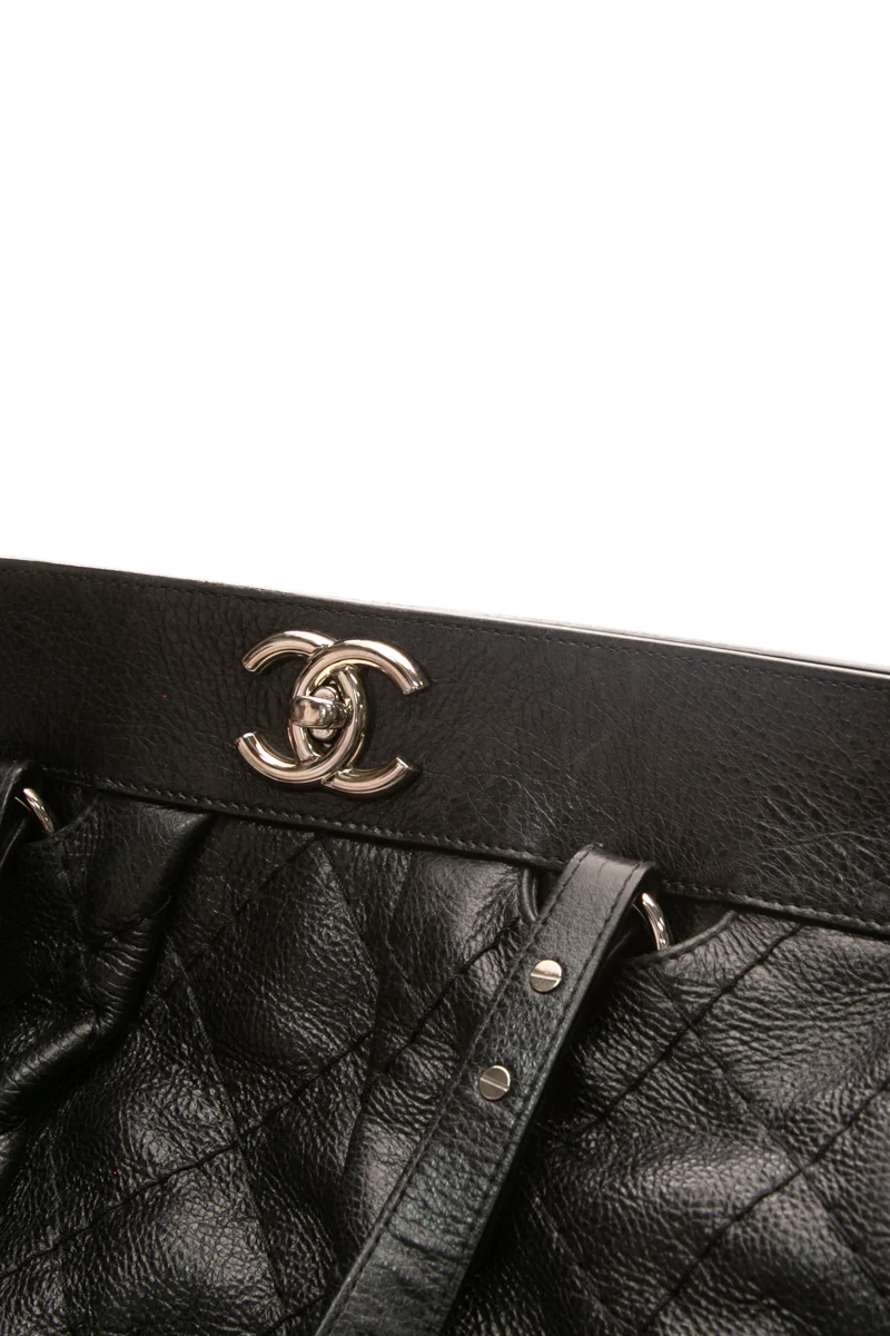 Large On The Road Tote - Image 9