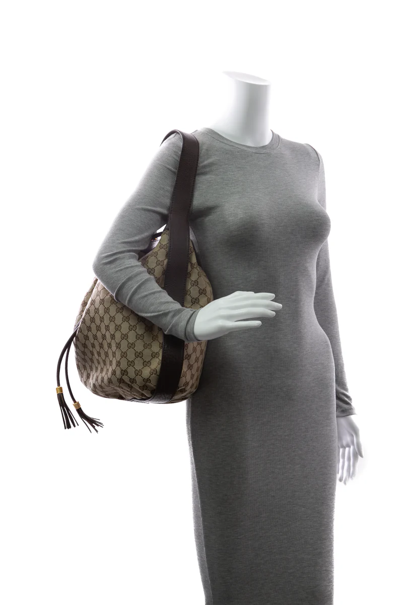 Interlocking Icon Medium Shoulder Bag - Image 2