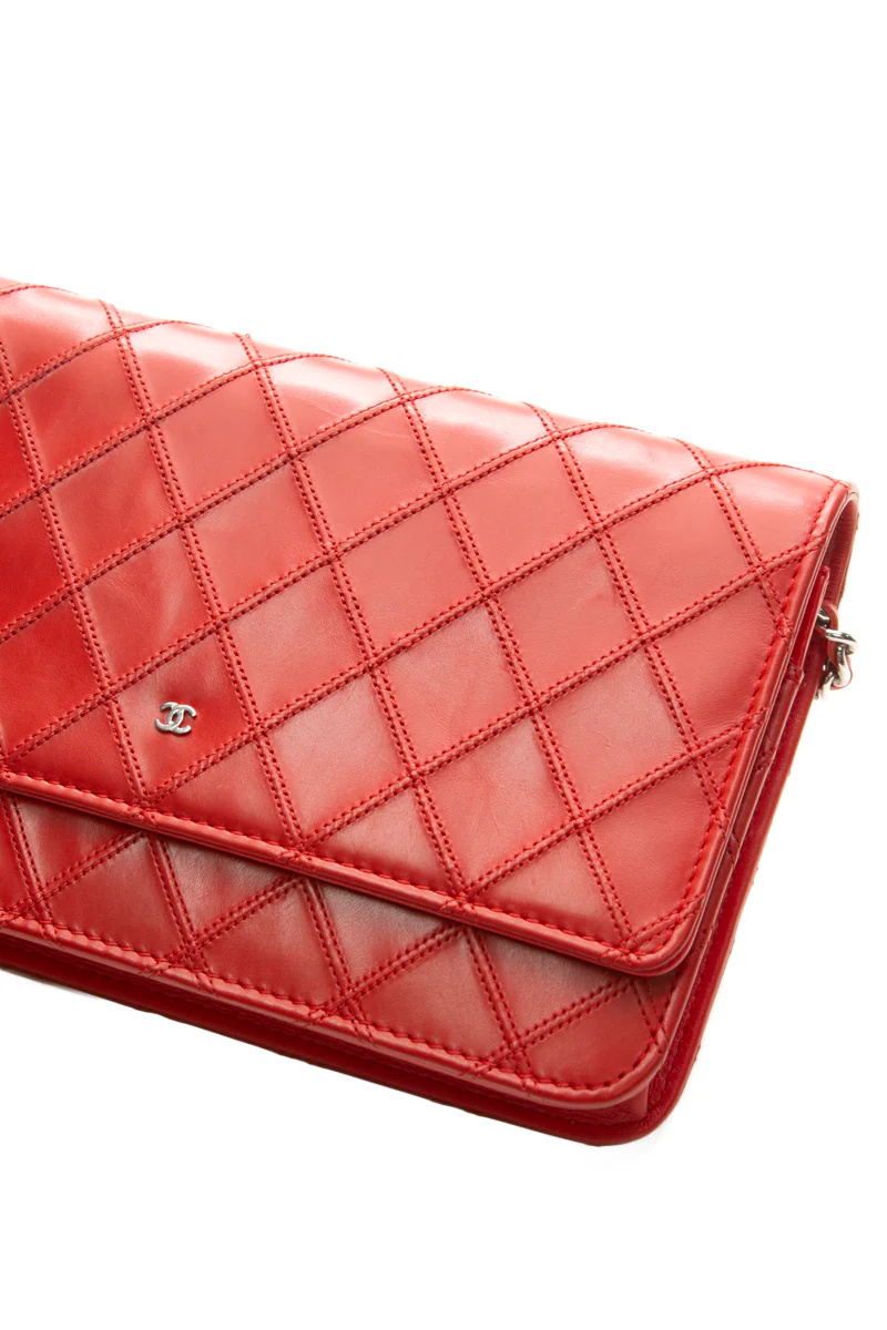 Diamond Stitch Wallet on Chain - Image 8
