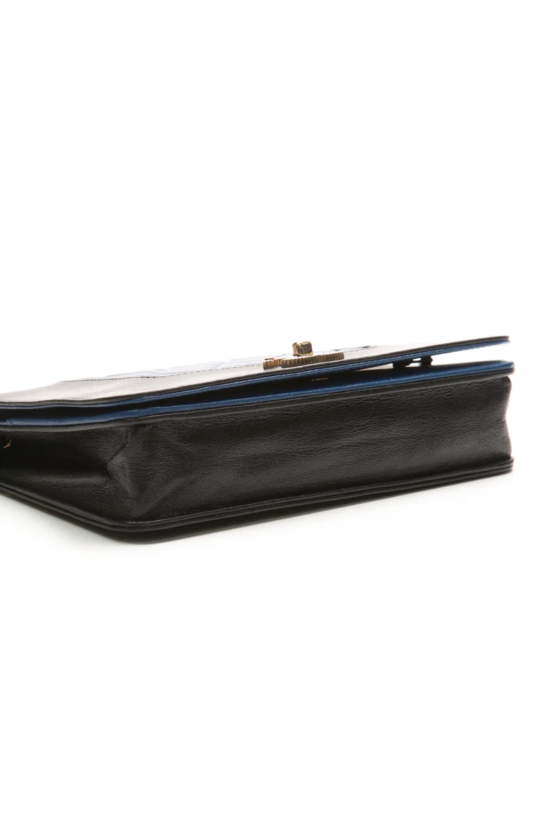 Mademoiselle Wallet on Chain - Image 4