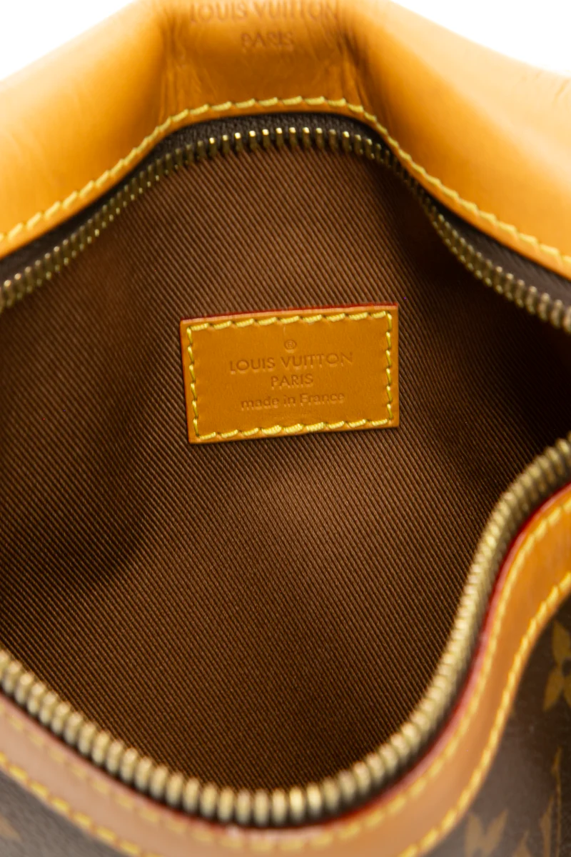 Saumur Messenger PM Bag - Image 12