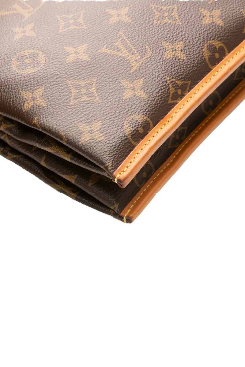 Saumur Messenger PM Bag - Image 8