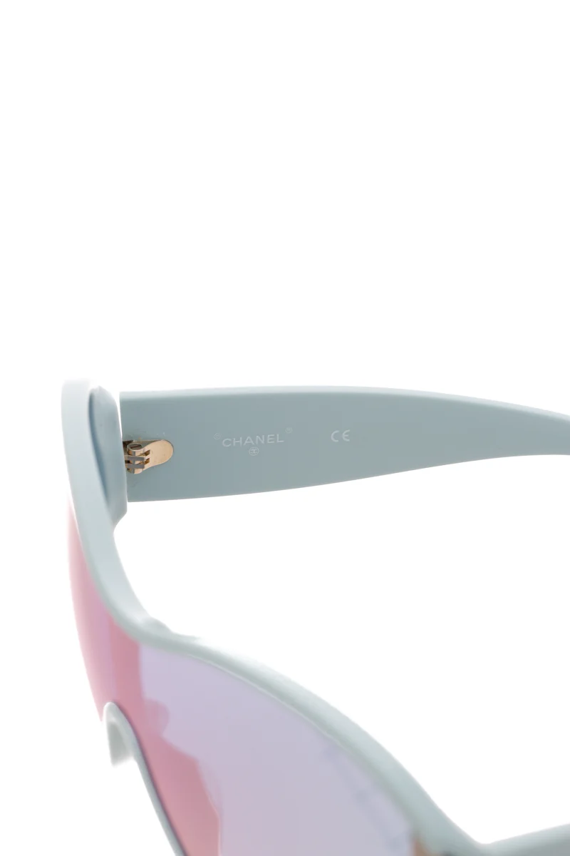 Quilted Shield Sunglasses - Image 5