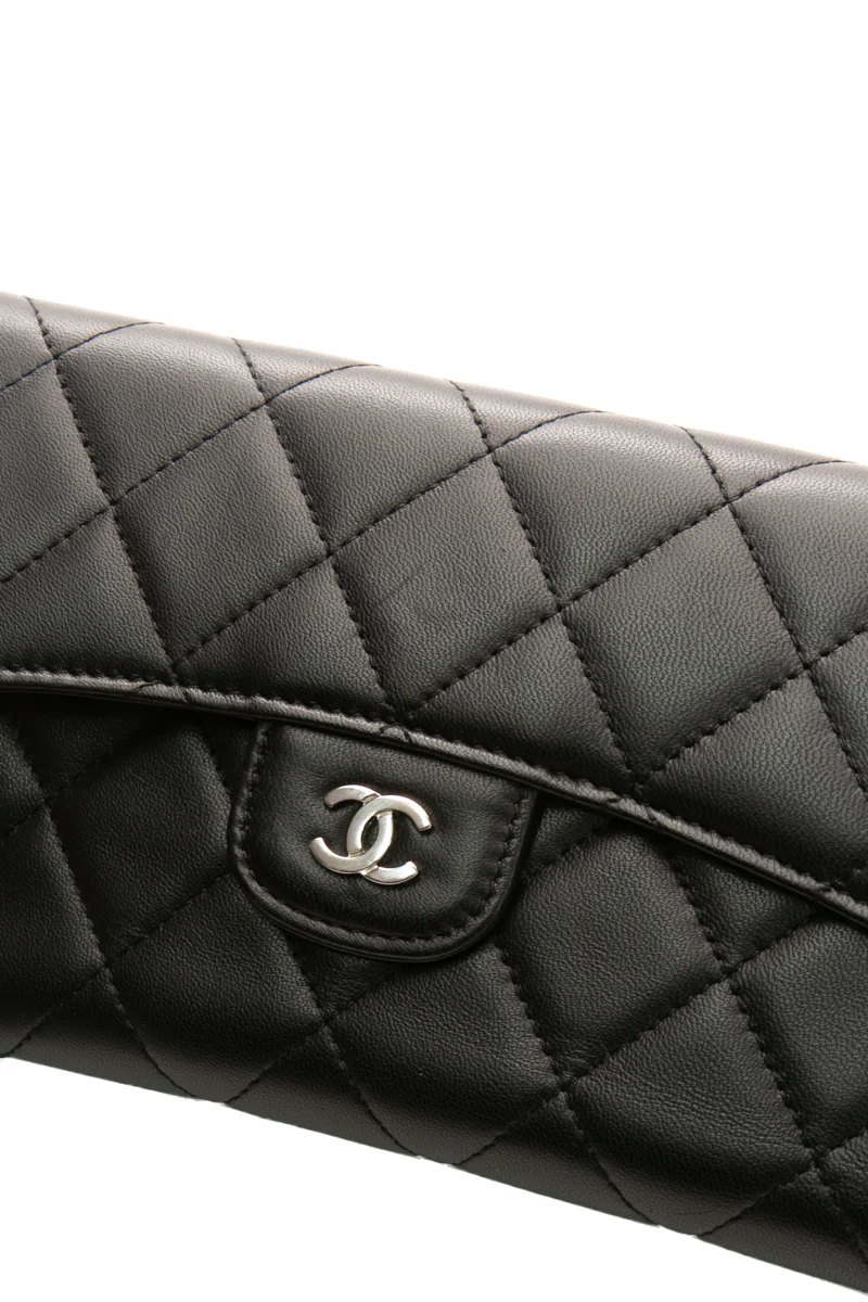 Classic L Flap Wallet - Image 4