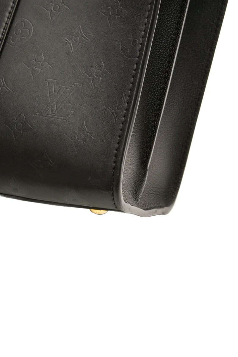 Very Tote MM Bag - Image 10