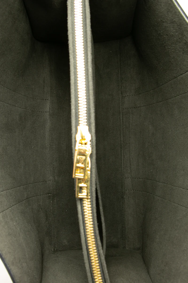 Very Tote MM Bag - Image 12