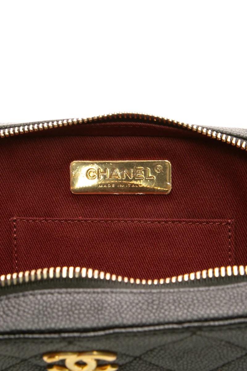 Quilted Camera Waist Bag - Image 7