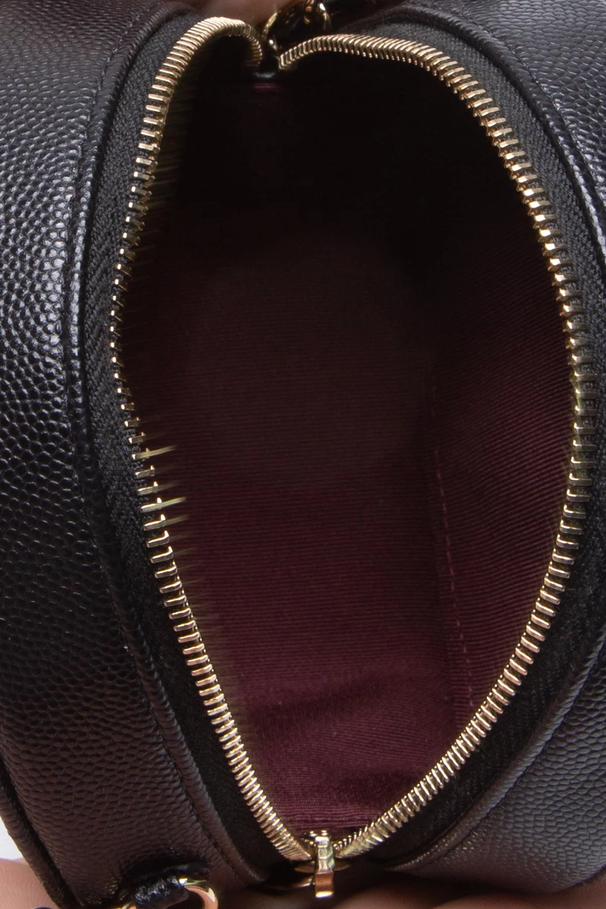 Round Classic Chain Mini Bag - Image 8
