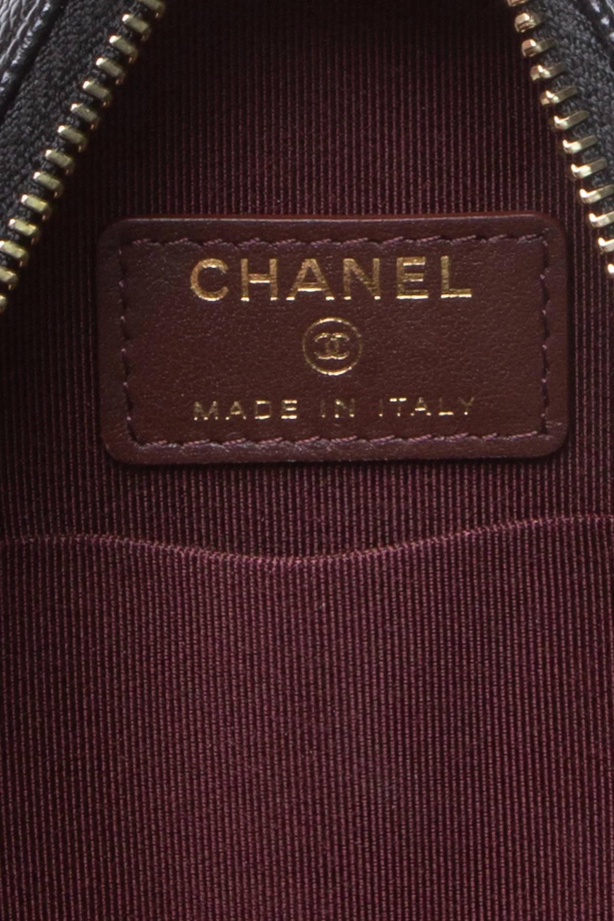 Round Classic Chain Mini Bag - Image 9