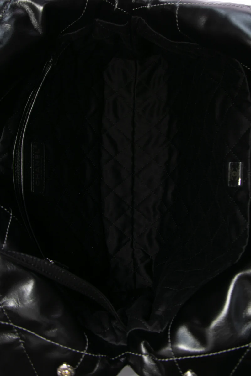 Shaded Chanel 22 Small Bag - Image 8