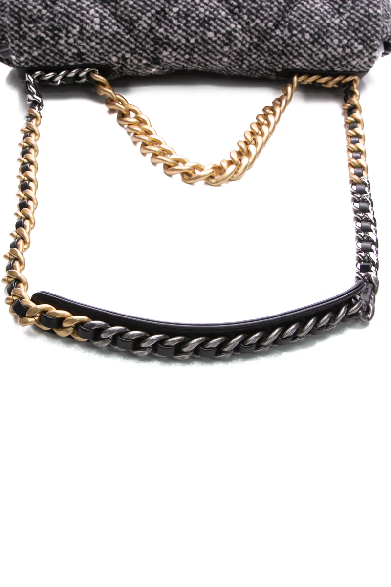 Chanel 19 Maxi Flap Bag - Image 5