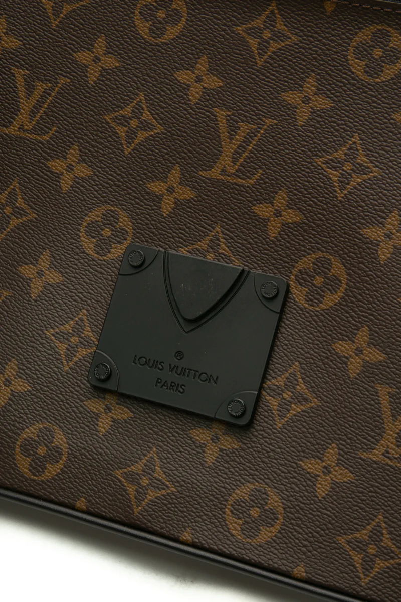 Macassar S Lock A4 Wristlet - Image 5