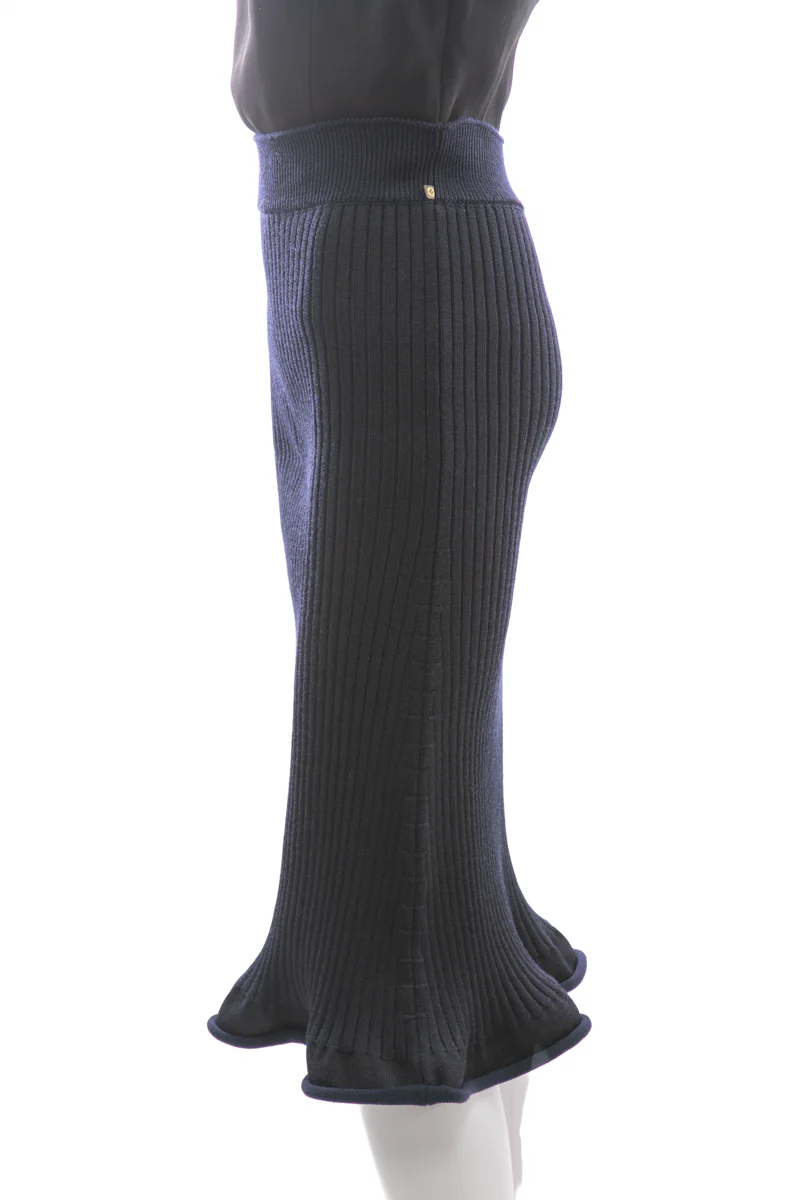 Trumpet Ribbed Skirt - Size Medium - Image 3