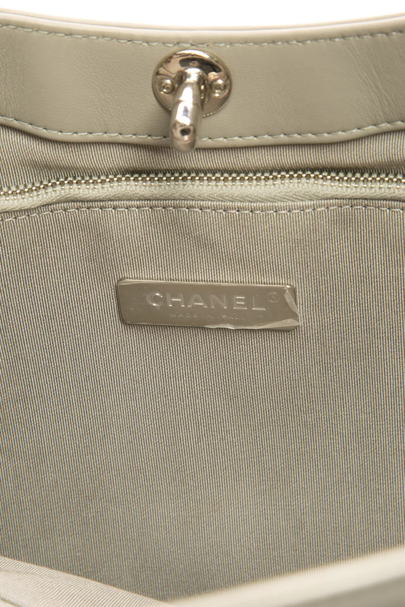 31 Large Shopping Bag - Image 11