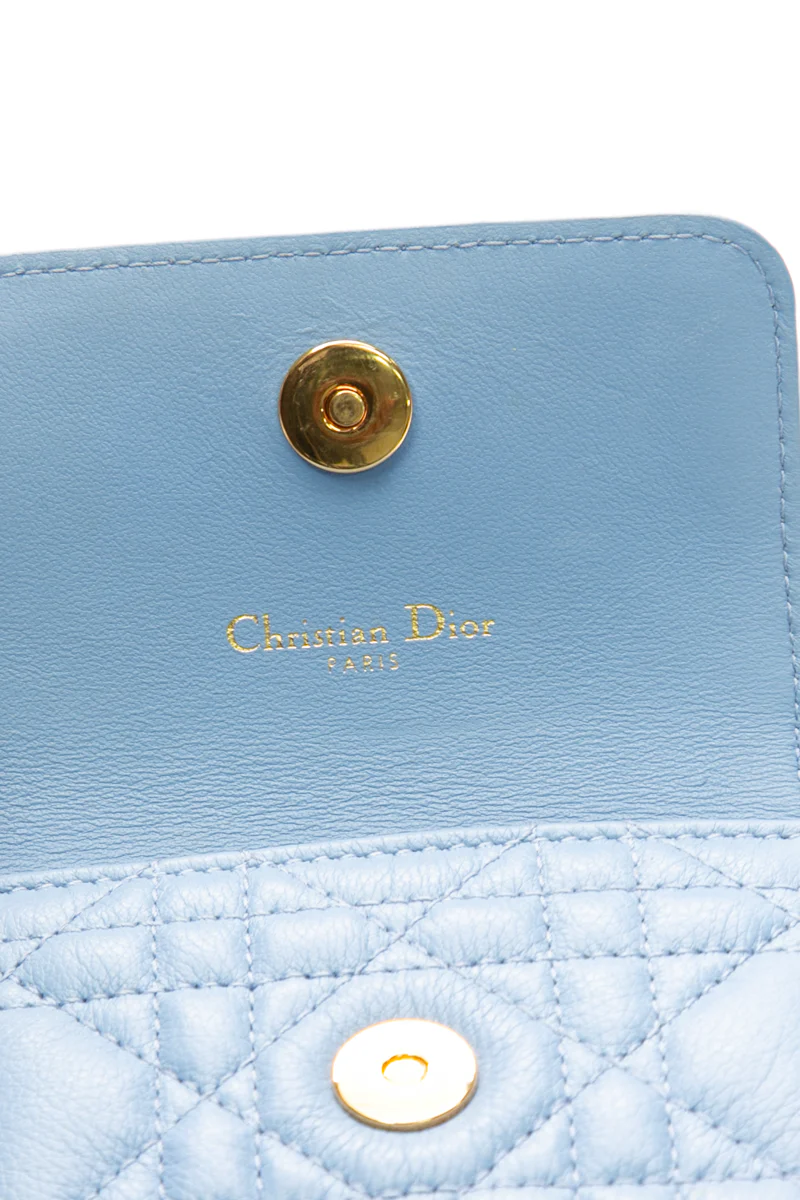 Caro Phone Holder with Chain - Image 9