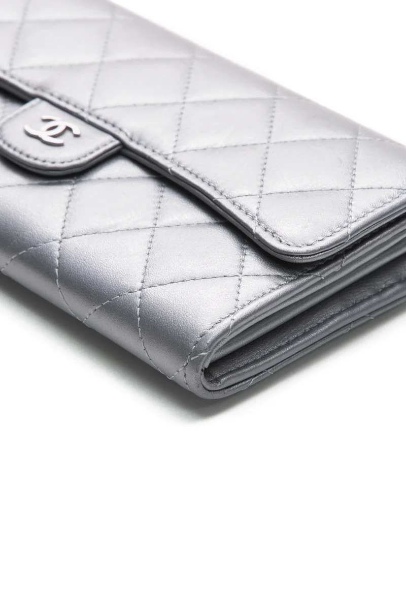 Long Classic Flap Wallet - Image 5