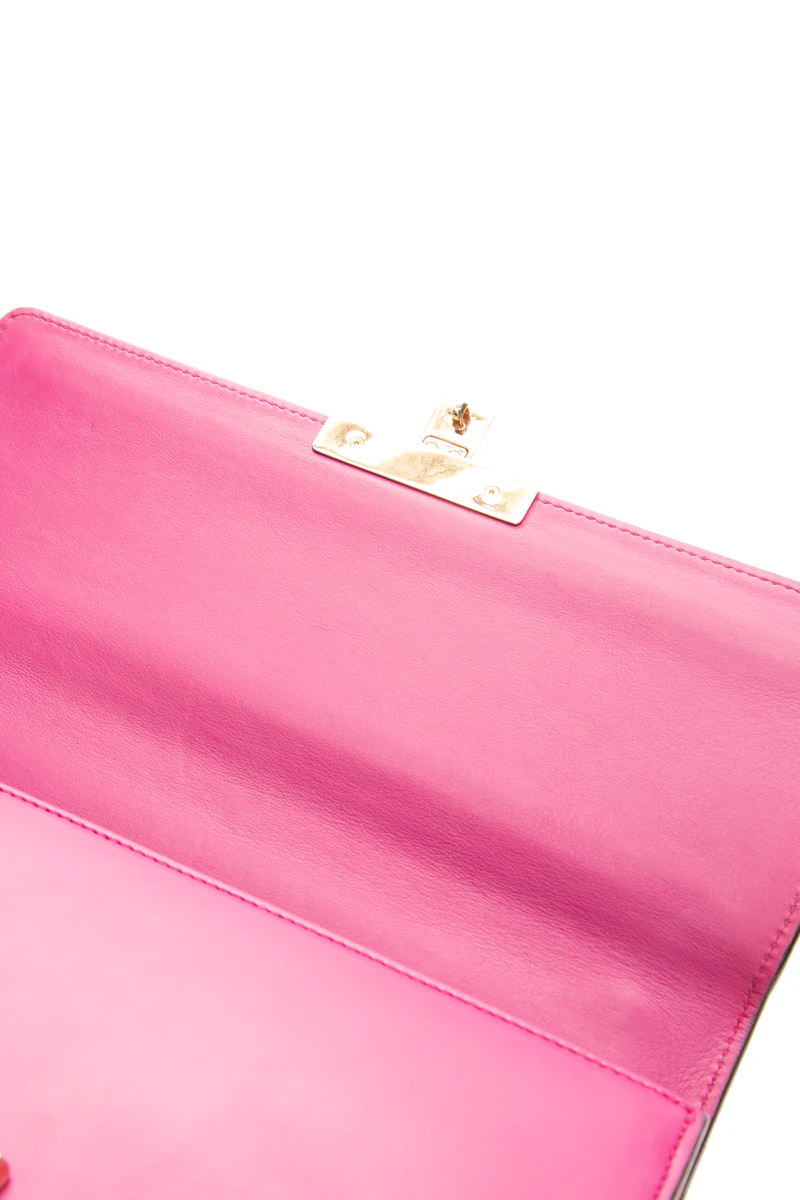 Padlock Medium Shoulder Bag - Image 10