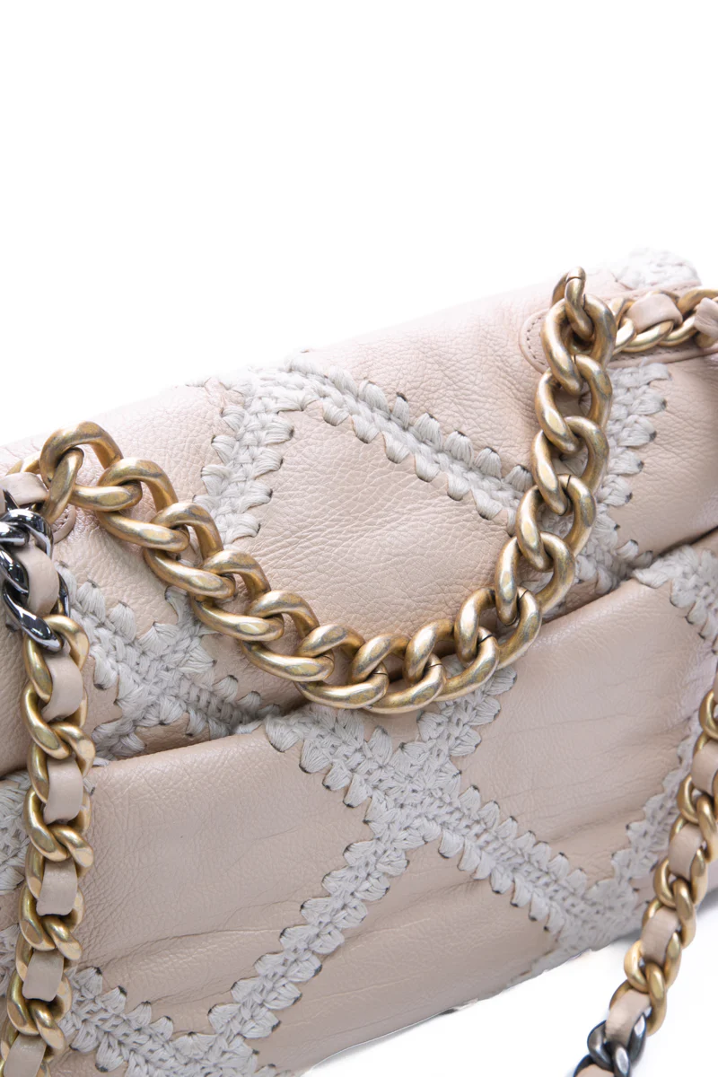 Chanel 19 Medium Flap Bag - Image 6