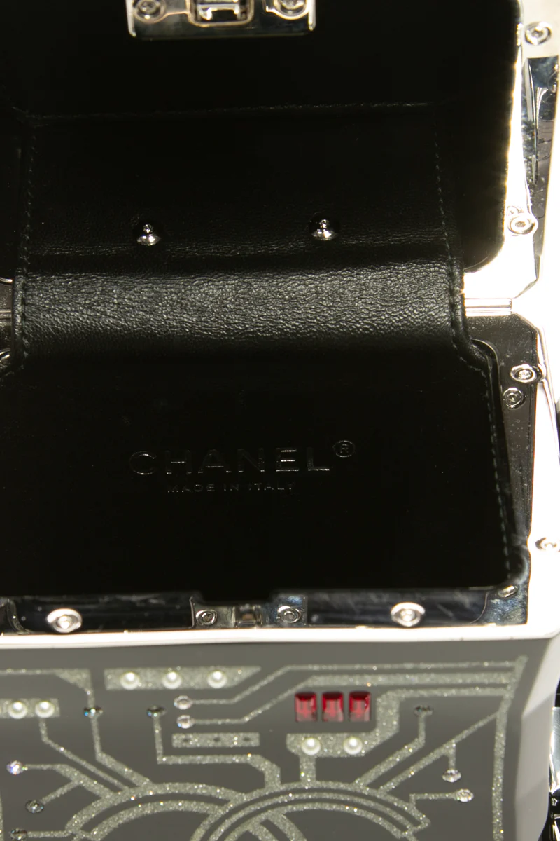 Limited Edition Robot Minaudiere Bag - Image 10