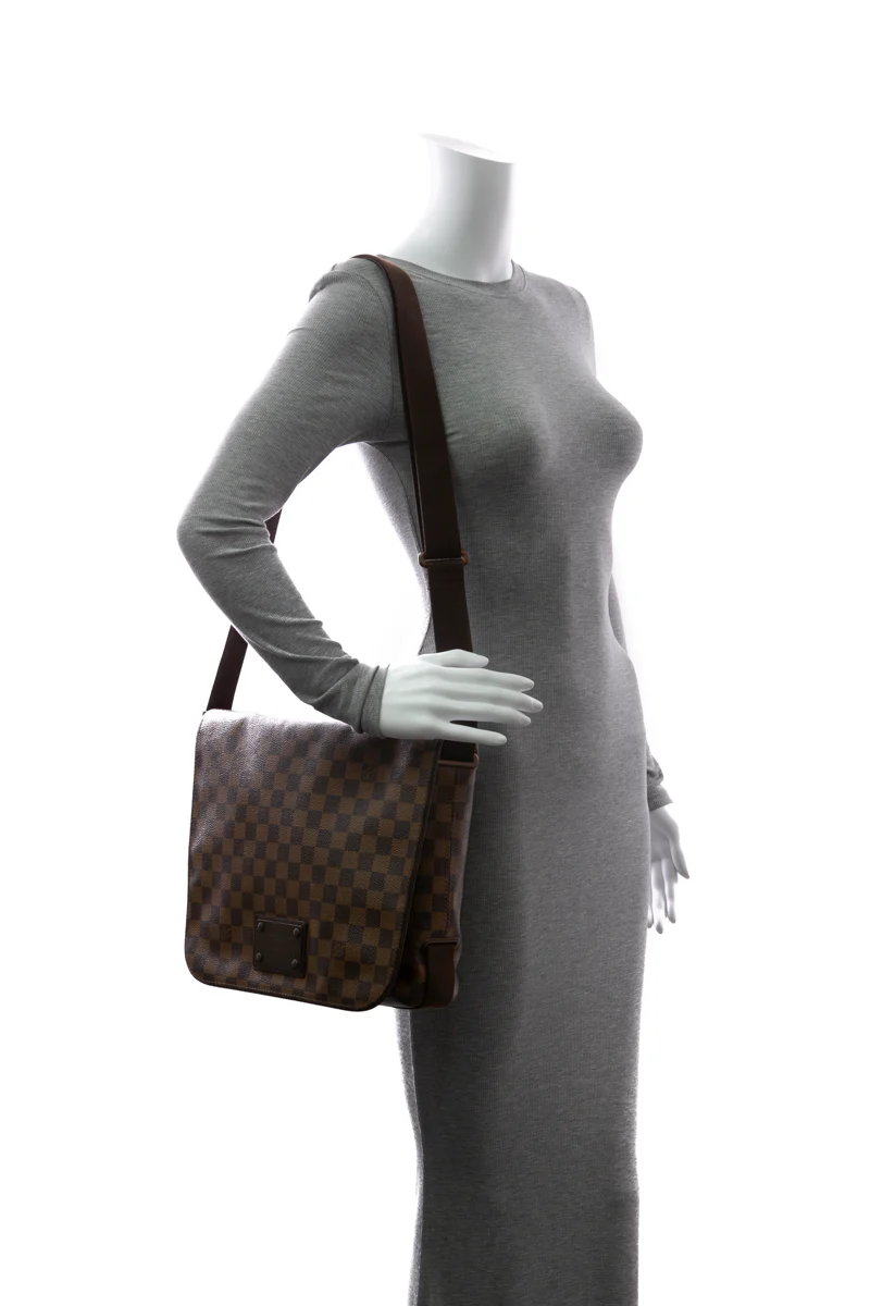 Brooklyn MM Messenger Bag - Image 2