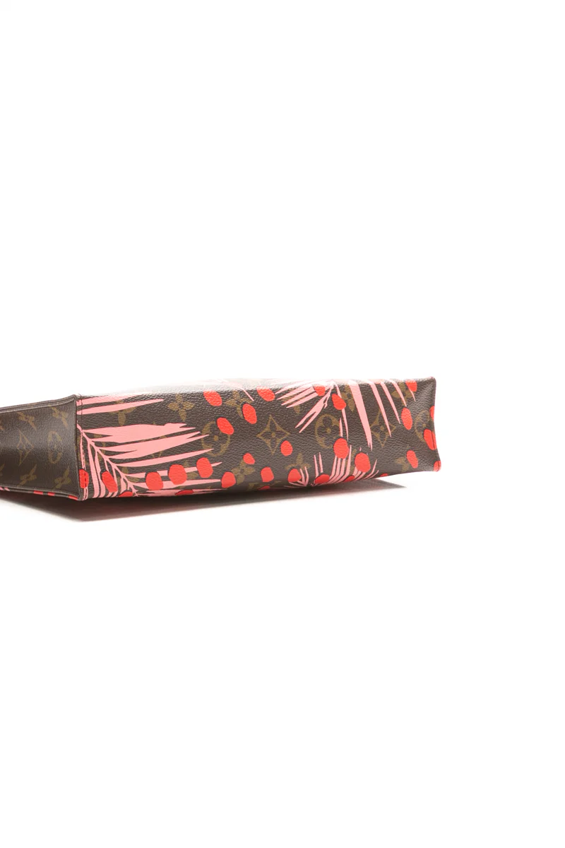 Jungle Dots Toiletry Pouch 26 - Image 3
