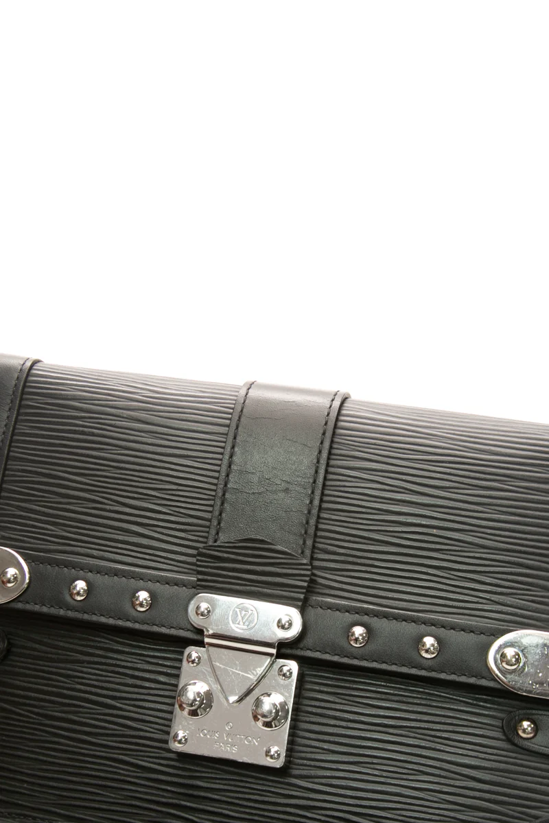 Trunk Chain Wallet - Image 6
