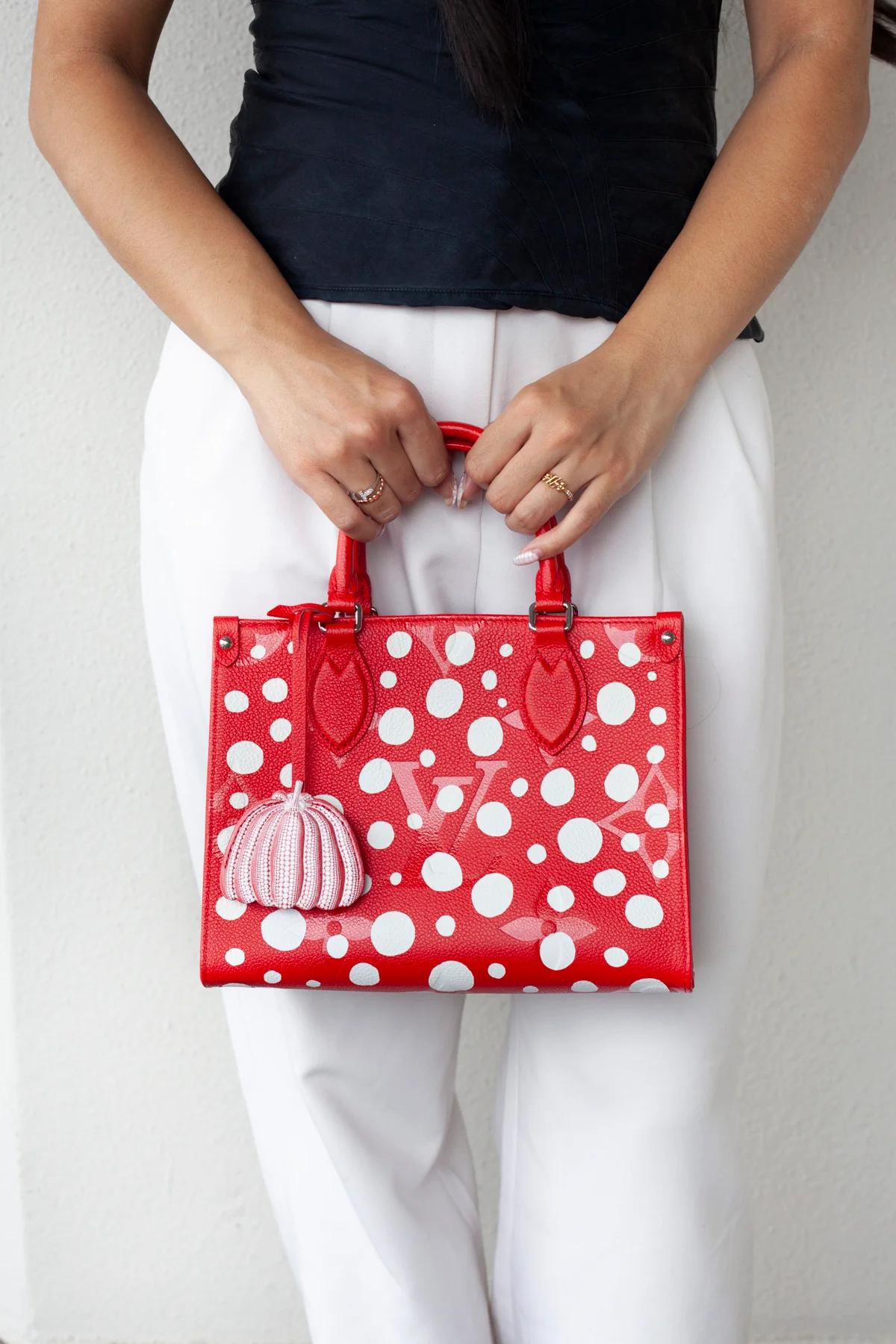 LV x YK OnTheGo PM Tote Bag - Image 2